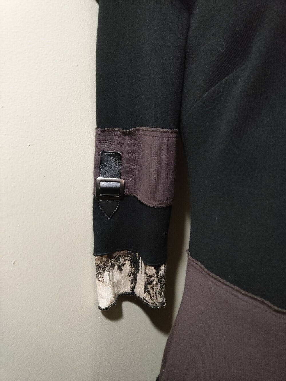 Bali Mixed Media Asymmetrical Tunic Top Black Abstract Faux Leather Trim M - Picture 8 of 12